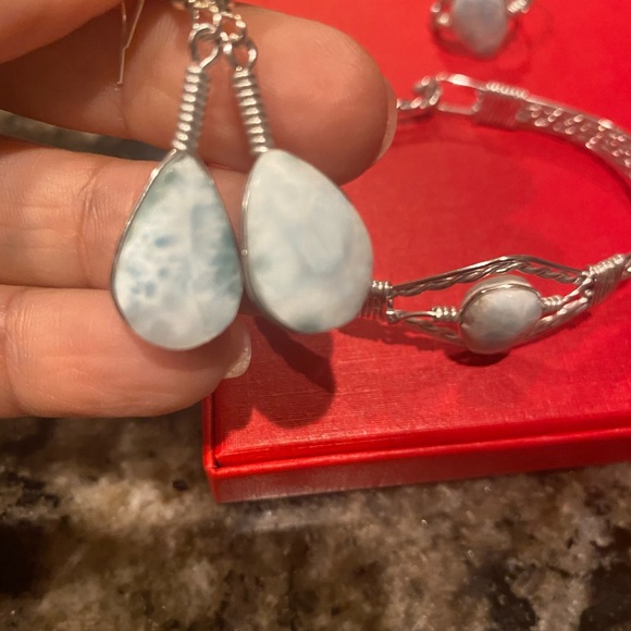 💎 DOMINICAN LARIMAR SET💎 Made by Artisans. Proceeds help Dominican children - Picture 2 of 5